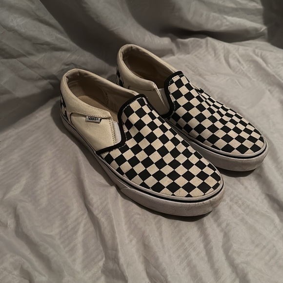 B&W Checkered slip-on Vans shoes size 10 women/8.5 mens skater shoes - Picture 2 of 8